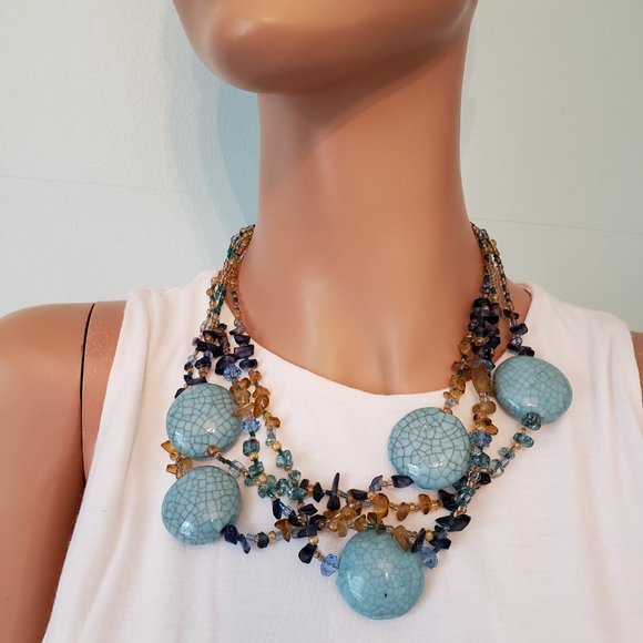 NWOT fun and Beautiful Statement Necklace. - Picture 7 of 9